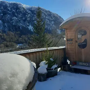  Chalet Roulotte Ancolie France